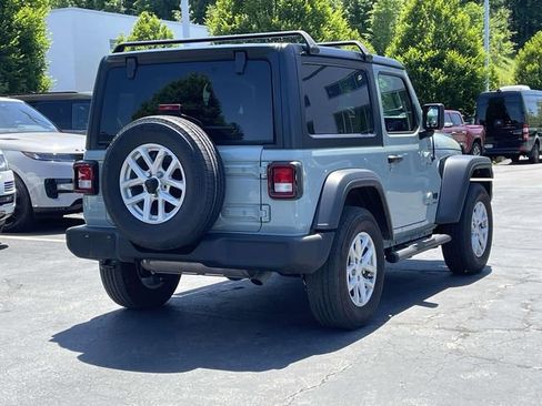 Used 2023 Jeep Wrangler Sport AWD/4WD image 4