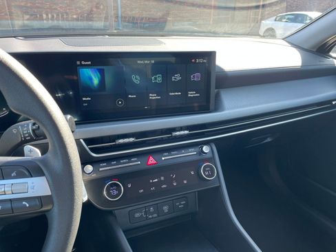 Used 2025 Hyundai Sonata SEL image 17