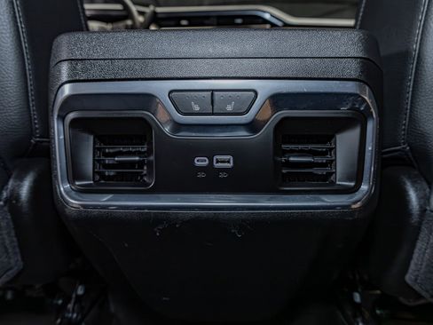 Used 2025 GMC Sierra 3500 Denali w/ Denali Reserve Package image 26