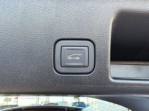 New 2026 Chevrolet Equinox EV LT image 13