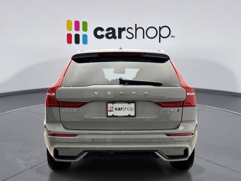 Used 2025 Volvo XC60 B5 Plus image 4