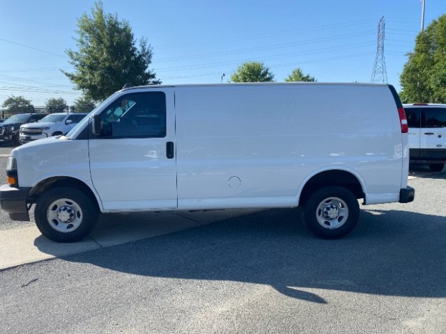 Used 2023 Chevrolet Express 2500 w/ Driver Convenience Package RWD image 2