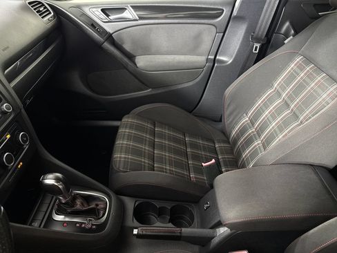Used 2013 Volkswagen GTI 4-Door FWD image 18
