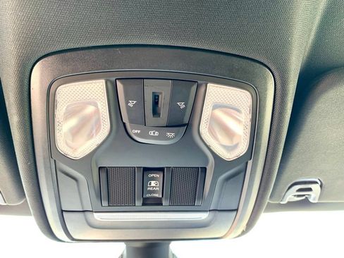 Used 2021 RAM 1500 Big Horn RWD image 39