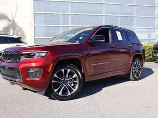Used 2023 Jeep Grand Cherokee Overland video 1