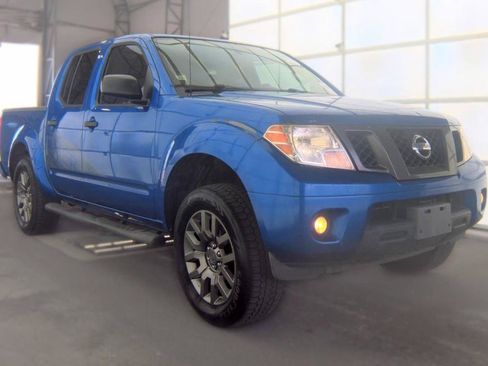 Used 2012 Nissan Frontier SV w/ Sport Appearance Pkg RWD image 3