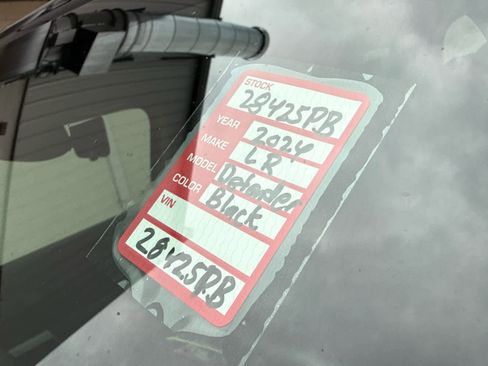 Certified 2024 Land Rover Defender 110 S image 17