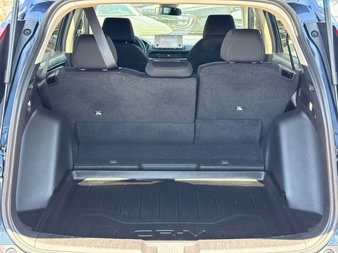 Used 2025 Honda CR-V EX image 18