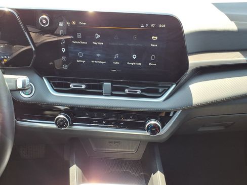 Used 2025 Chevrolet Equinox LT FWD image 30