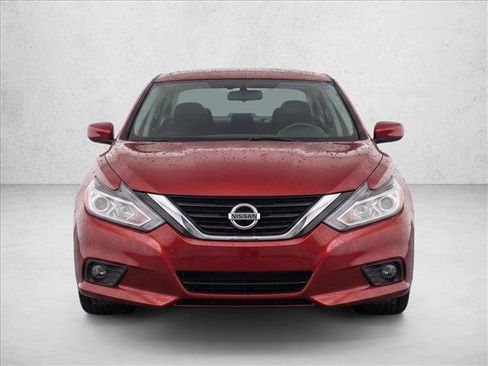 Used 2018 Nissan Altima 2.5 SR w/ SR Special Edition FWD image 2