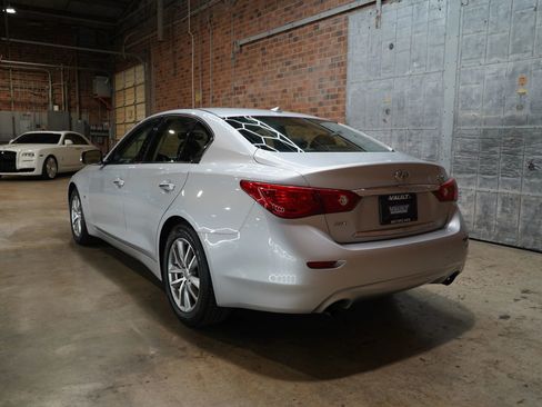 Used 2015 INFINITI Q50 Premium w/ Navigation Package image 12