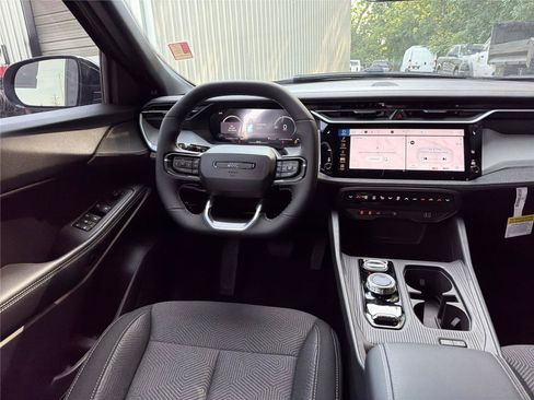 New 2026 Jeep Cherokee Laredo AWD/4WD image 21