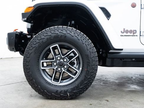 New 2026 Jeep Gladiator Mojave AWD/4WD image 7