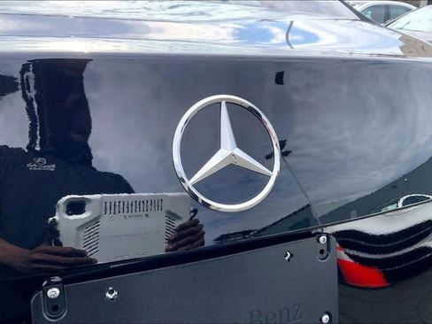 Used 2025 Mercedes-Benz C 300 4MATIC Sedan image 28