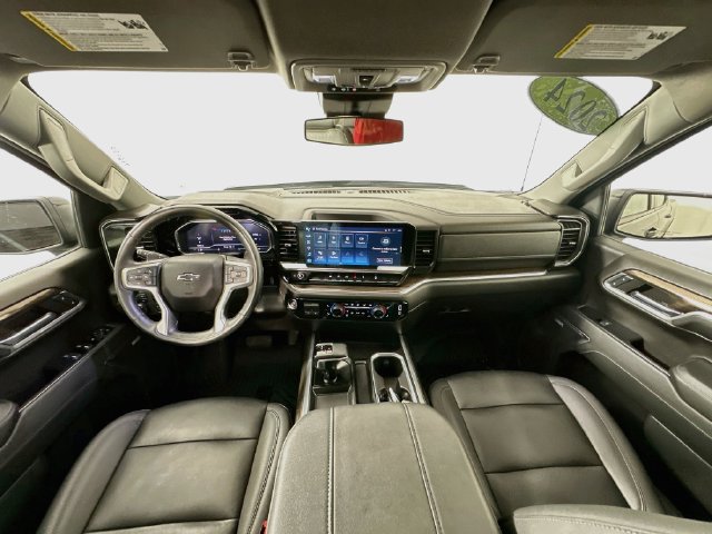 Used 2024 Chevrolet Silverado 1500 RST w/ Convenience Package II AWD/4WD image 3