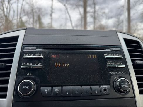 Used 2013 Nissan Frontier SV w/ SV Value Truck Pkg image 4