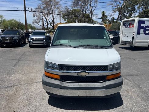 Used 2017 Chevrolet Express 3500 LT w/ LT Preferred Equipment Group RWD image 44