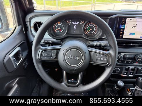 Used 2025 Jeep Wrangler Sport AWD/4WD image 24