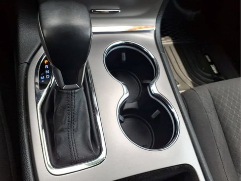 Used 2019 Jeep Grand Cherokee Laredo w/ Security & Convenience Group AWD/4WD image 20
