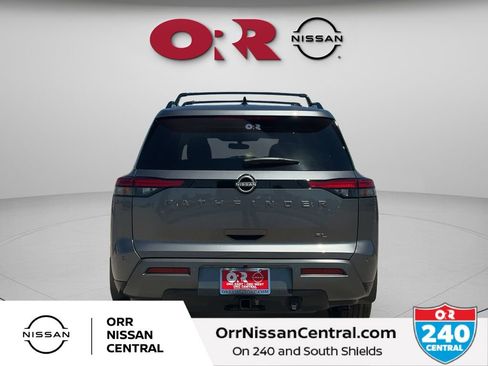 New 2026 Nissan Pathfinder SL w/ SL Premium Package FWD image 6