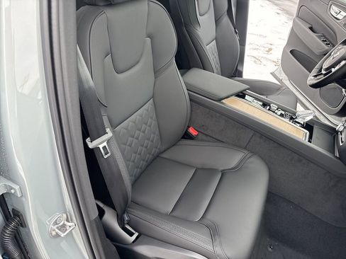 New 2026 Volvo XC60 T8 Plus w/ Protection Package Premier AWD/4WD image 40