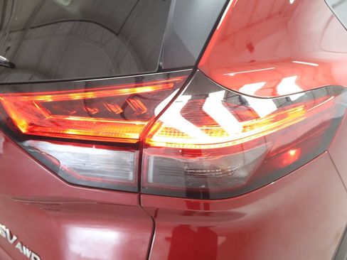 Used 2023 Nissan Rogue SV AWD/4WD image 30