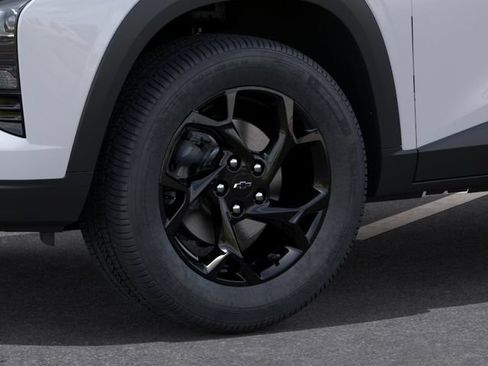 New 2026 Chevrolet Trax LT w/ Driver Confidence Package FWD image 9