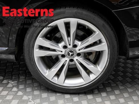 Used 2018 Mercedes-Benz C 300 4MATIC Sedan image 8