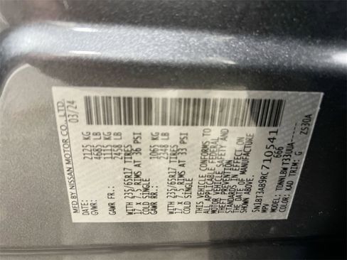 Used 2024 Nissan Rogue S image 27