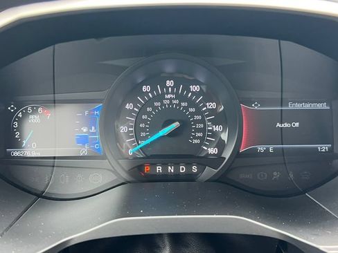 Used 2019 Ford Edge SEL w/ Equipment Group 201A AWD/4WD image 16