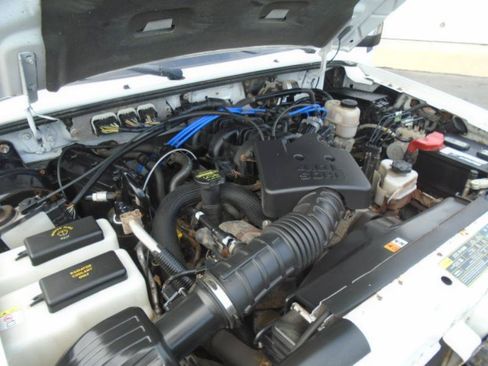 Used 2011 Ford Ranger XLT AWD/4WD image 17