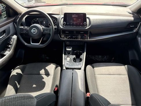 Certified 2021 Nissan Rogue SV FWD image 15