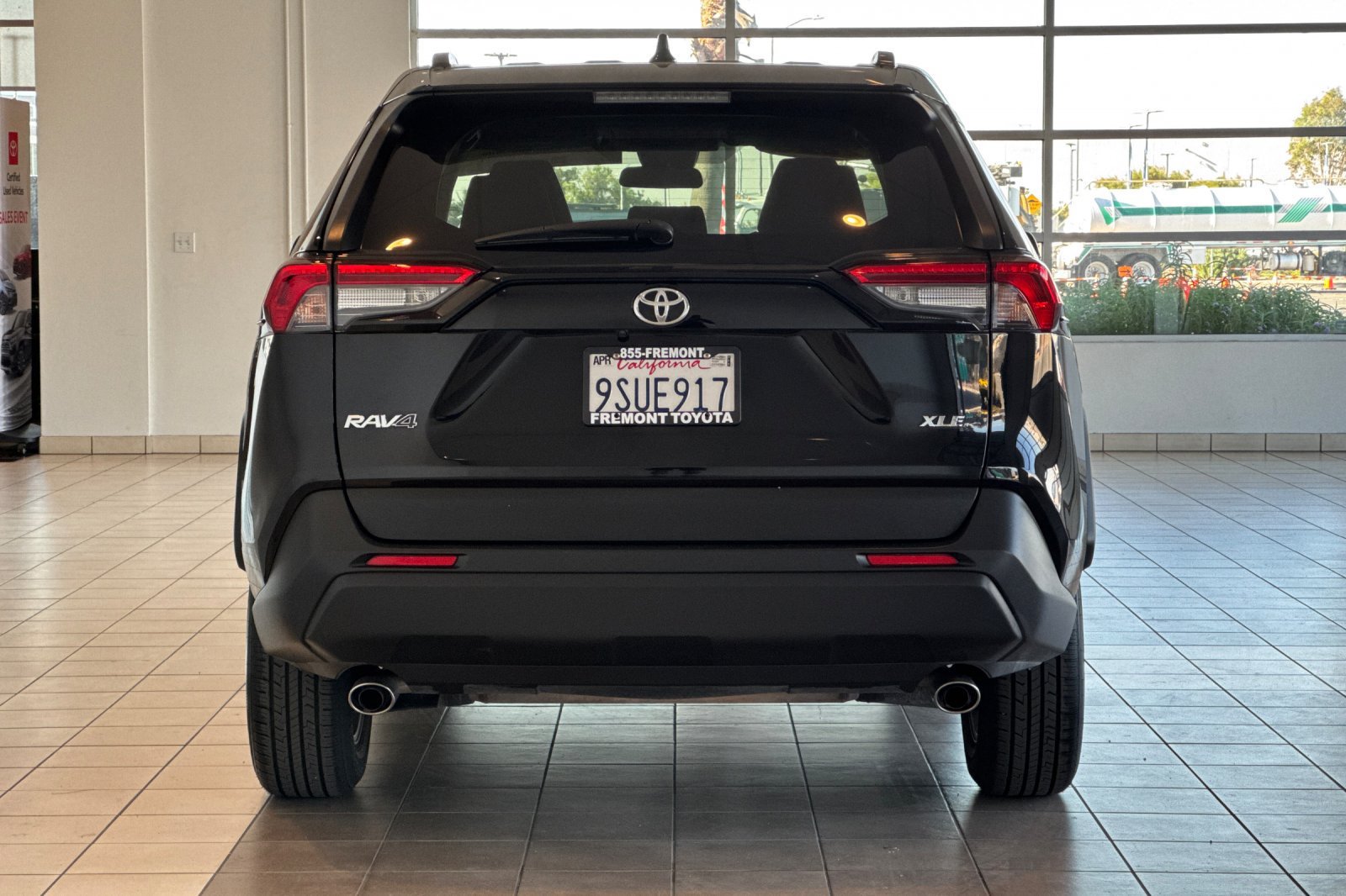 Certified 2025 Toyota RAV4 XLE FWD image 5