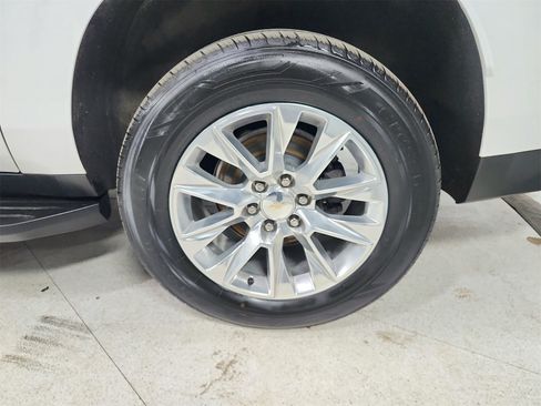 Used 2023 Chevrolet Suburban Premier image 51