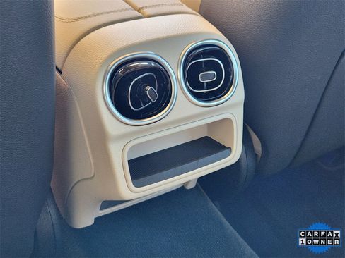 Used 2022 Mercedes-Benz C 300 Sedan image 32