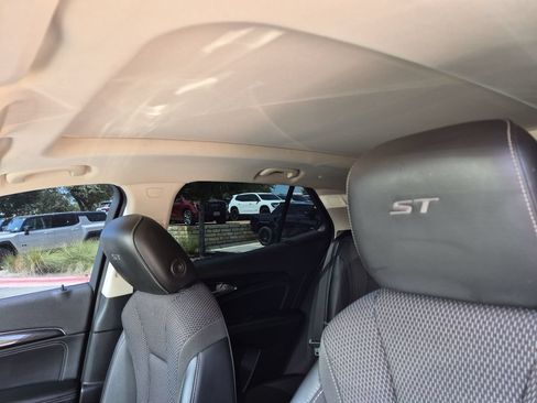 Used 2022 Buick Envision Preferred w/ Sport Touring Package FWD image 31