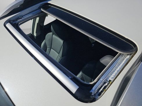 Used 2024 Subaru Outback Touring image 8