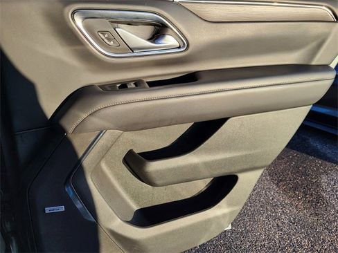 Used 2024 Chevrolet Tahoe LT image 22