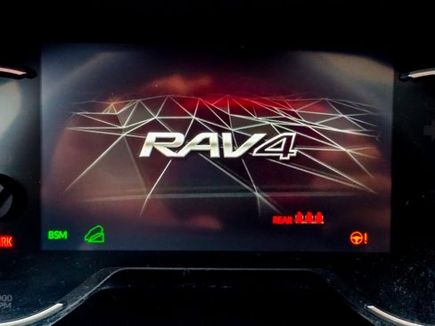 Used 2022 Toyota RAV4 Limited image 47