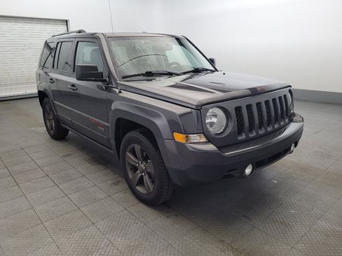 Used 2017 Jeep Patriot 75th Anniversary w/ Power Value Group FWD image 13