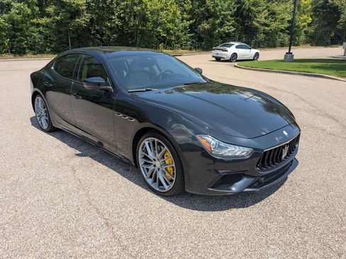 Certified 2022 Maserati Ghibli Modena image 8