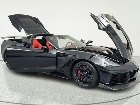 Certified 2019 Chevrolet Corvette ZR1 RWD image 14