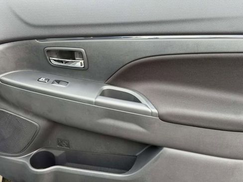 New 2025 Mitsubishi Outlander Sport LE image 8