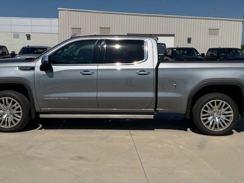 Used 2019 GMC Sierra 1500 Denali w/ Denali Ultimate Package AWD/4WD image 2