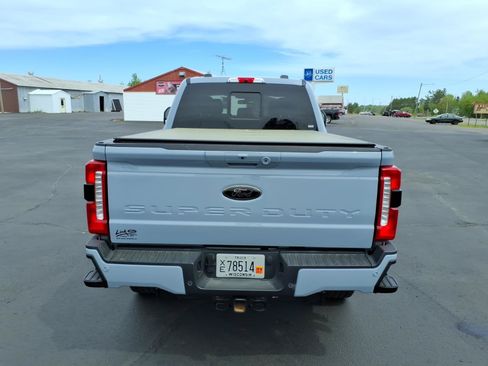 Used 2024 Ford F250 Lariat w/ Lariat Ultimate Package AWD/4WD image 5