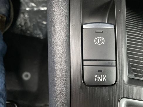 New 2026 Nissan Kicks SV image 22