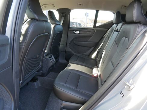 New 2026 Volvo XC40 B5 Core w/ Climate Package image 6