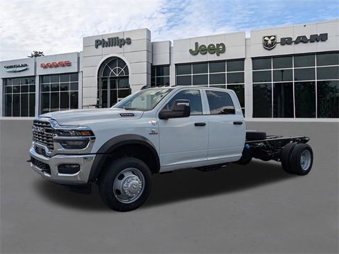 New 2026 RAM 5500 Tradesman w/ Chrome Appearance Group image 8