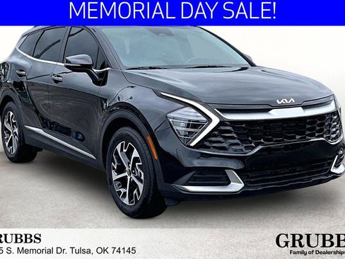 Used 2025 Kia Sportage EX w/ Premium Package FWD image 1