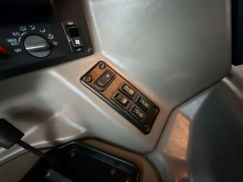 Used 2003 HUMMER H1 4-Door Open Top AWD/4WD image 48